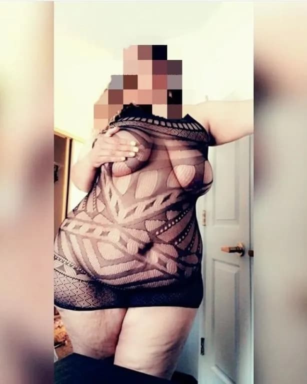 Tu gordibuena de gran culo para disfrutar